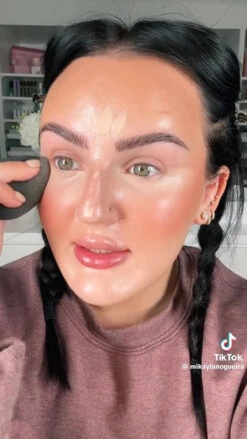 Oat (Translucent) Flour Setting Powder -Beauty Bakerie Shop 14873E80 AD74 4236 915A 209D37998517 1 201 a