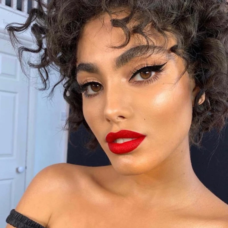 THE BOLDS & THE LIP THERAPY 13 THE BOLDS & THE LIP THERAPY - Image 11