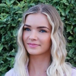 Totally Lashed Out Mascara 12 Totally Lashed Out Mascara -Beauty Bakerie Shop Klara Cosmetics Totally Lashed Out Mascara fibre volume natural dramatic no smudge intense bold rich color eye eyelashes high pigmentation waterproof long lasting matte makeup model 2