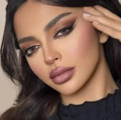 Pro Eyeshadow Palette 03 -Beauty Bakerie Shop Klara Cosmetics pro eyeshadow palette number three professional pigmented shades swatches colorful shimmer matte glitter sparkle multichrome model makeup